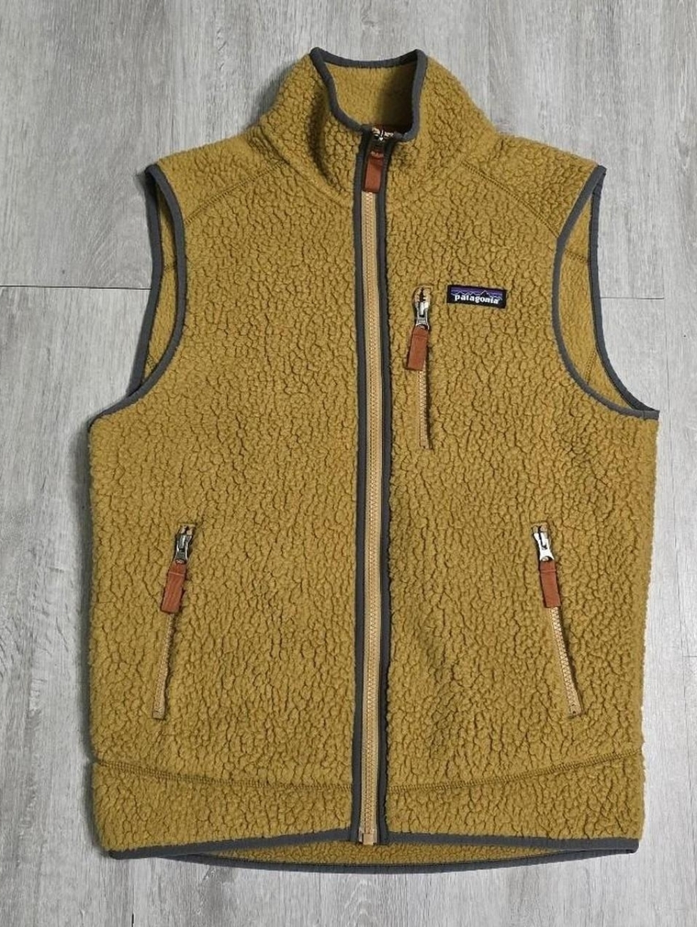 Patagonia Retro Pile Vest Mens Sherpa Fleece Full Zip Mustard Yellow XS